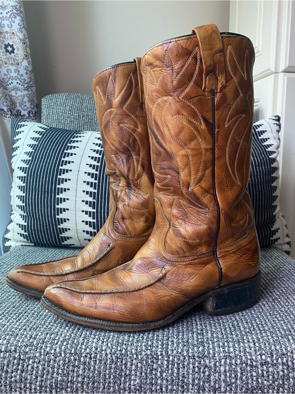 Vintage Acme MADE IN USA Cowboy Boots